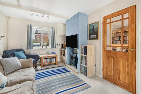 26 Lutterworth Road (10).jpg