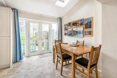 26 Lutterworth Road (9).jpg