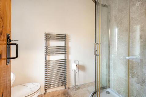 26 Lutterworth Road (24).jpg