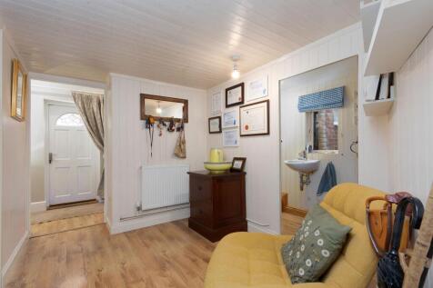 White Swan, 49 High Street (29).jpg