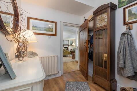 White Swan, 49 High Street (27).jpg