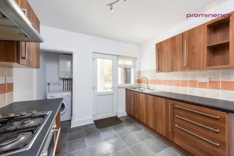 23b Lyndhurst Road-12_lge