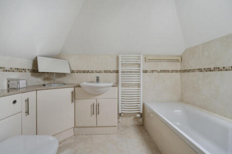 First Floor Bathroom