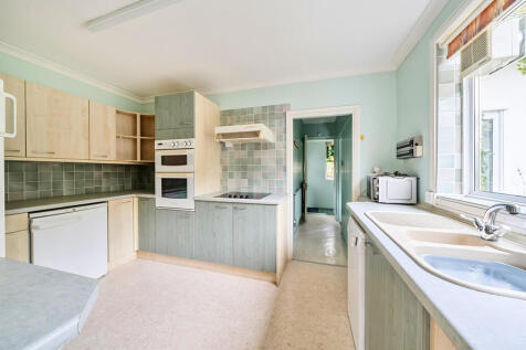 1359301-6-68ee1ff...