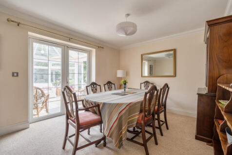 1376717-11-691700...