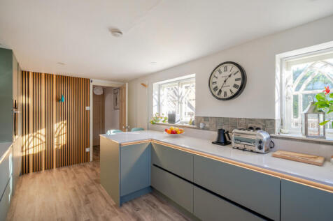 1383061-25-691f50...