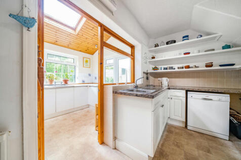 Kitchen to Utilty