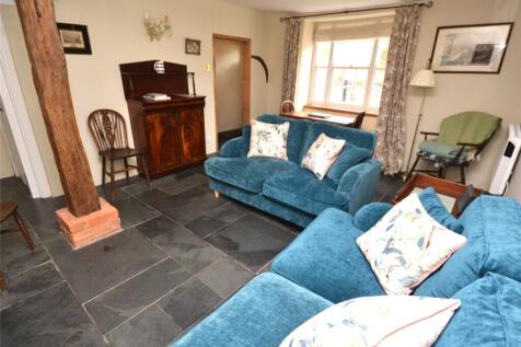 Sitting/Dining Room