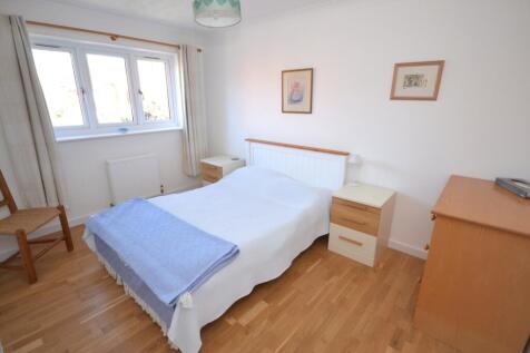 Maaster Bedroom