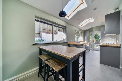 Kitchen/Breakfast Rm