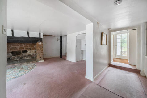 Sitting Room / Hall