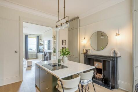Flat 1, 23 Brunswick Terrace-6.jpg