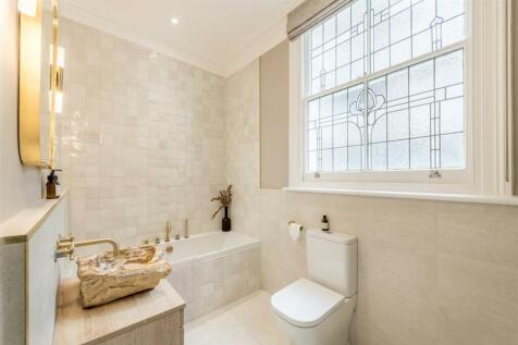 Flat 1, 23 Brunswick Terrace-23.jpg