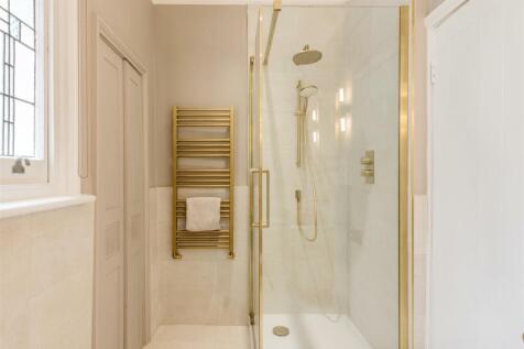 Flat 1, 23 Brunswick Terrace-24.jpg
