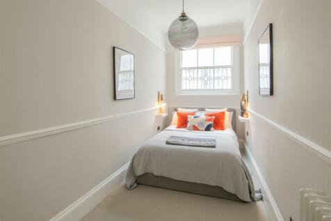 Flat 1, 23 Brunswick Terrace-21.jpg