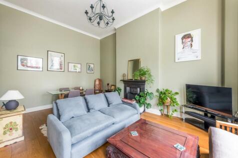 Flat 2, 6 Cambridge Road -8.jpg