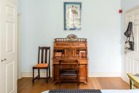 Flat 2, 6 Cambridge Road -11.jpg