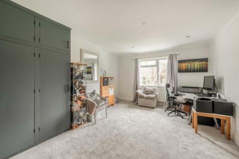 20 Hove Park Way -16.jpg