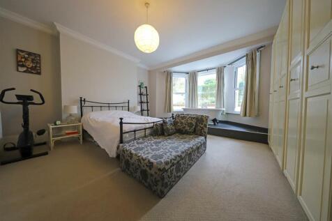 nicholas james ditchling rd flat bed 1.jpg