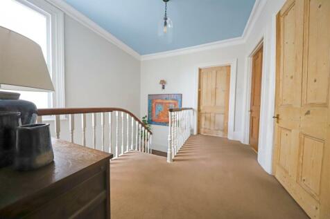 nicholas james ditchling rd en landing 1.jpg