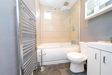nicholas james goldstone bathroom_.jpg