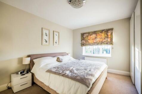 7 Hove Park Way_10.jpg