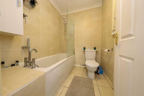 nicholas james denmark terrace study bathroom_.jpg