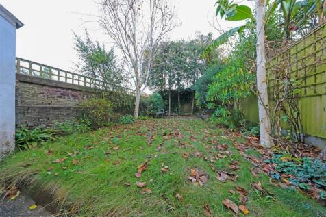 nicholas james addison rd garden.jpg