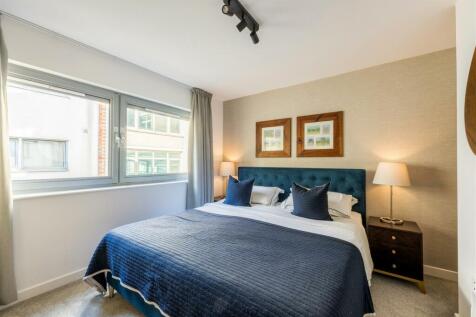 Flat 14, 126-128 Queens Road-10.jpg