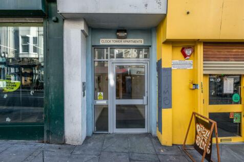 Flat 14, 126-128 Queens Road-16.jpg