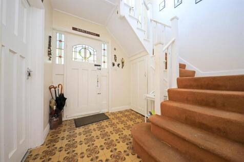 nicholas james mansfield hallway.jpg