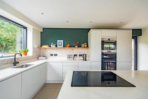 2_WITHDEAN_LANE_25.01.24_NICHOLAS_JAMES_JPEGs-6.jp