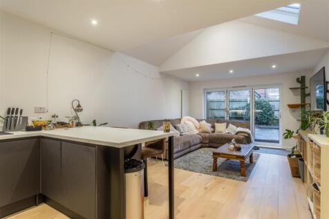 340 Dyke Road -25.jpg