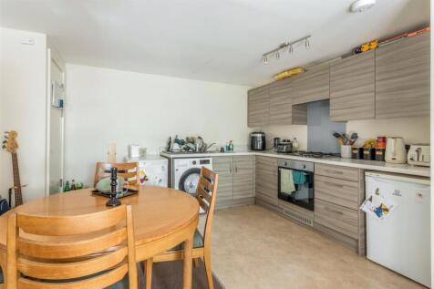 28-29 Western Road internal photos-7.jpg