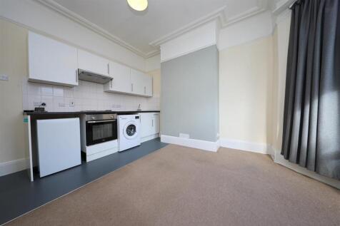 nicholas james sackville rd kitchen.jpg