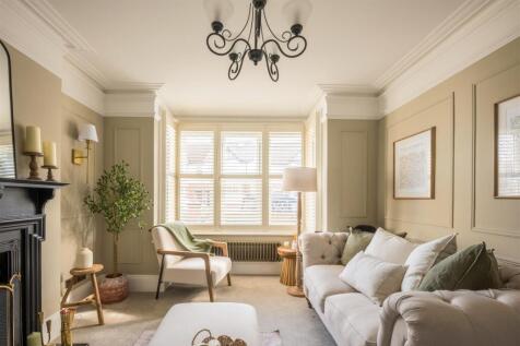 9 Highfield Road -11.jpg