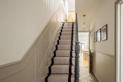 9 Highfield Road -14.jpg