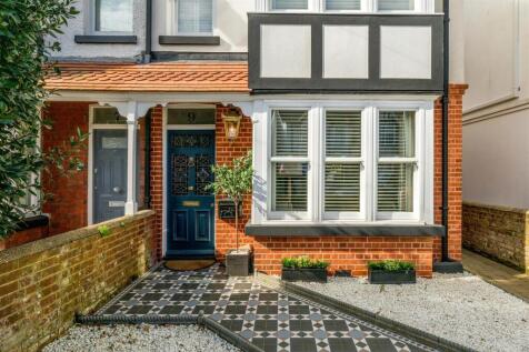 9 Highfield Road -2.jpg
