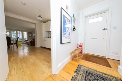 nicholas james camden terrace  hallway kitchern_.j