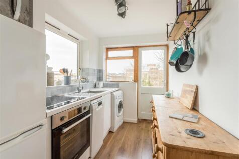 Flat 5, 35 Beaconsfield Villas-2.jpg