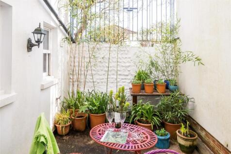 10 Warwick Road-28.jpg