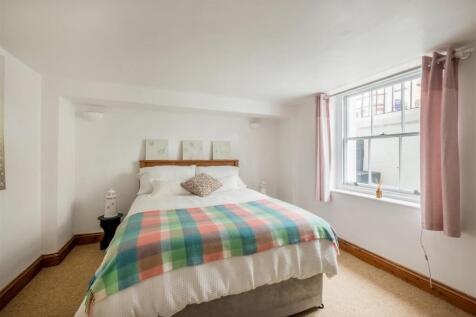 10 Warwick Road-26.jpg