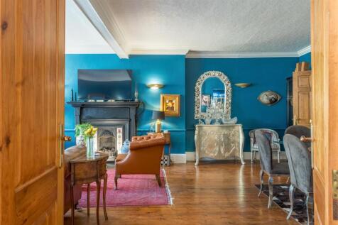 14A Brunswick Terrace-6.jpg
