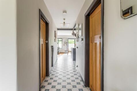62 Down Terrace-16.jpg