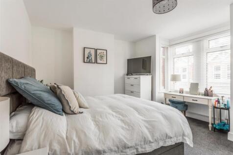 65 Crown Road-14.jpg