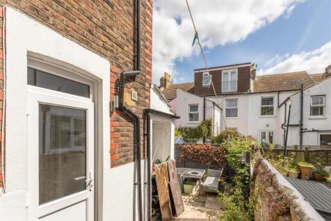 65 Crown Road-26.jpg