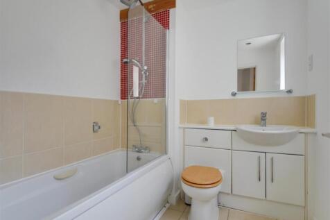 Bathroom_Pic_ (2).jpg