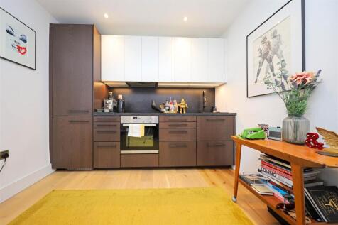 nicholas james russell house kitchen_.jpg