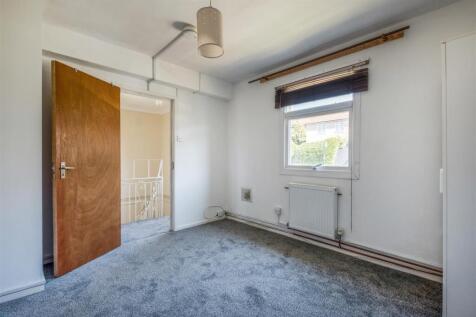 Staplefield Drive-22.jpg