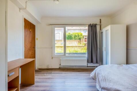 Staplefield Drive-7.jpg